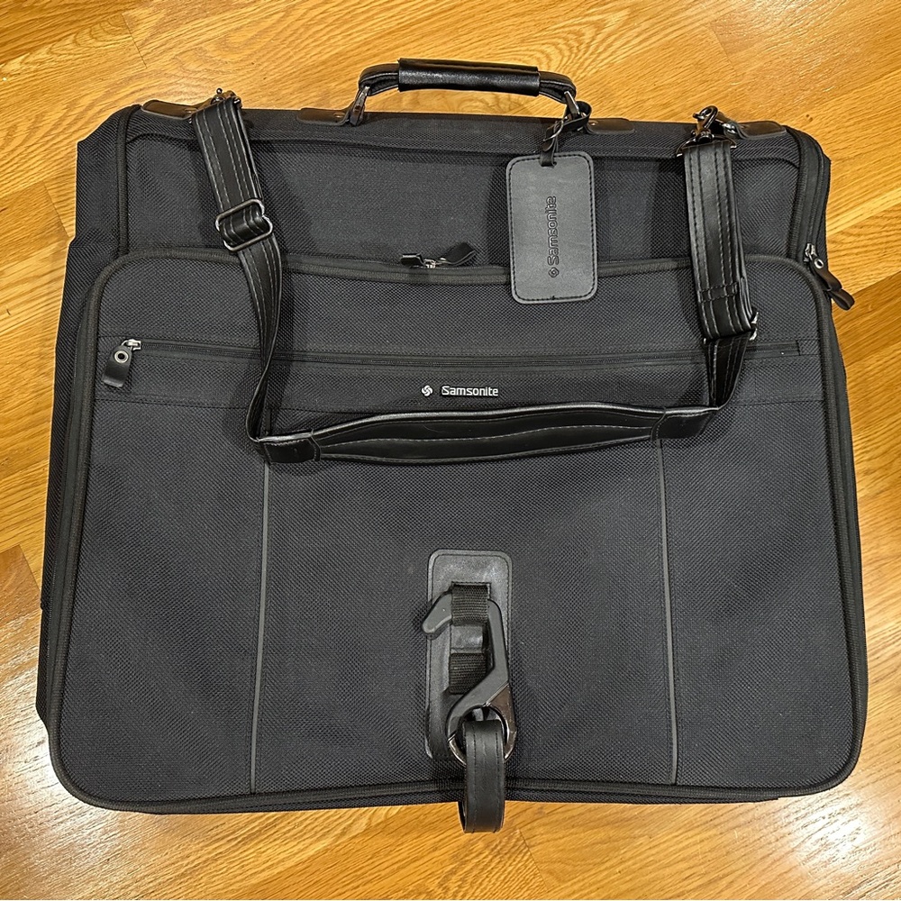 Samsonite Silhouette 5 Black Men's Garment Suit Bag